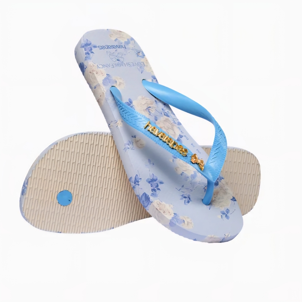 LoveShackFancy x Havaianas Girls Flip Flops in Whisper Blue size 2Y NWT - Picture 3 of 6
